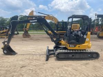 Picture of Mini Excavator (10,000-12,999lbs) 