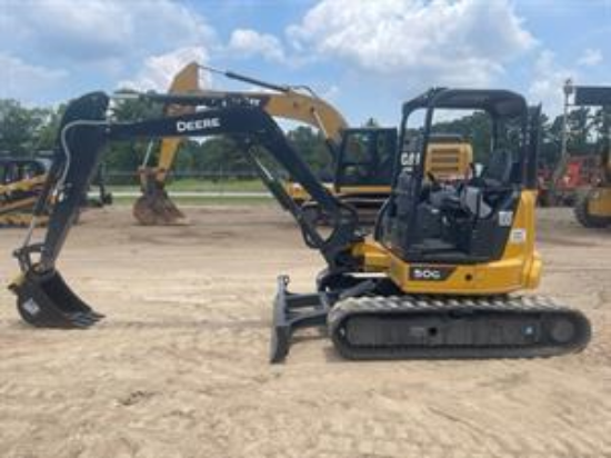 Picture of Mini Excavator (10,000-12,999lbs) 