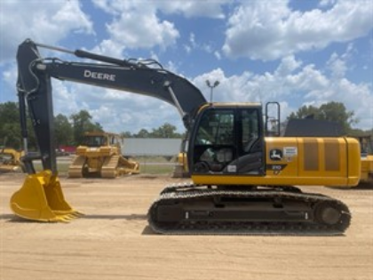 Picture for category Excavators